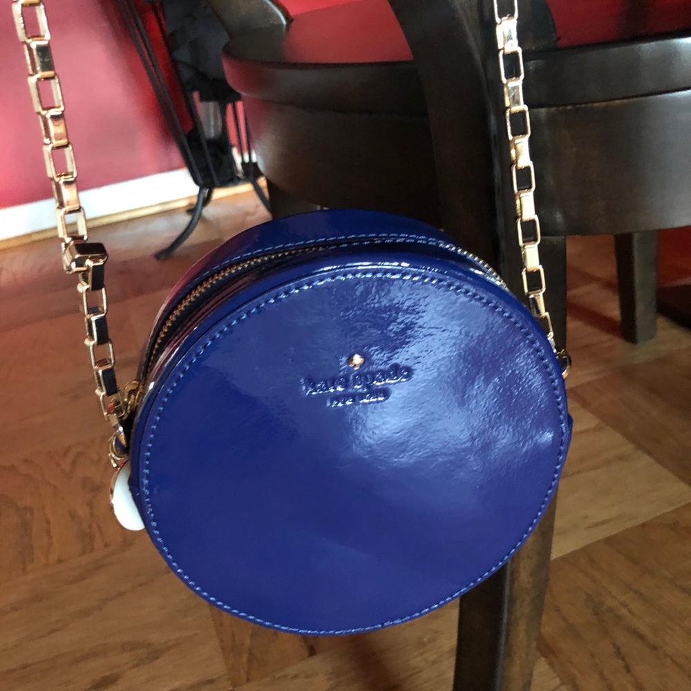 Beautiful Kate Spade “Get out of Town Dot” purse!